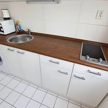 מלון דירות Angel 3*
