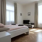 Angel Praga
